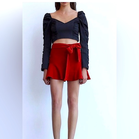NWOT - Zara bow trim skort - red colour - size XS - Picture 7 of 7